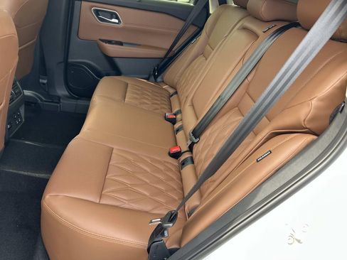 New 2026 Nissan Rogue Platinum AWD/4WD image 19