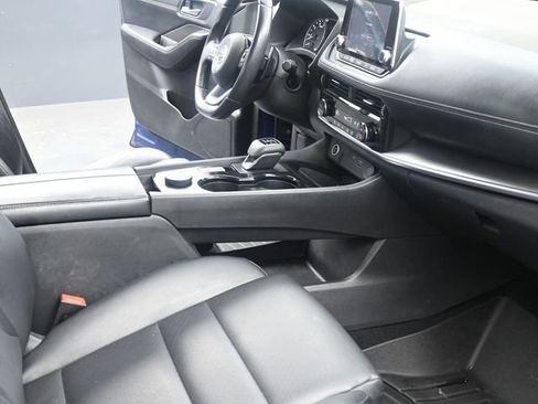 Used 2021 Nissan Rogue SV w/ Premium Package AWD/4WD image 21