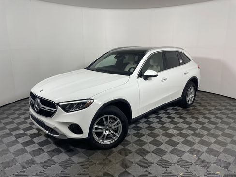Certified 2023 Mercedes-Benz GLC 300 4MATIC image 1
