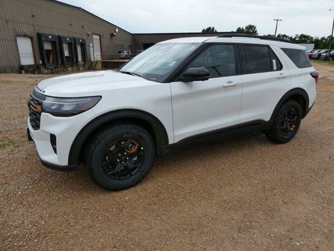 New 2026 Ford Explorer Tremor w/ Tremor Ultimate Package AWD/4WD image 9