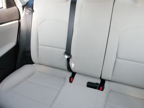 Used 2022 Kia Forte LXS image 12