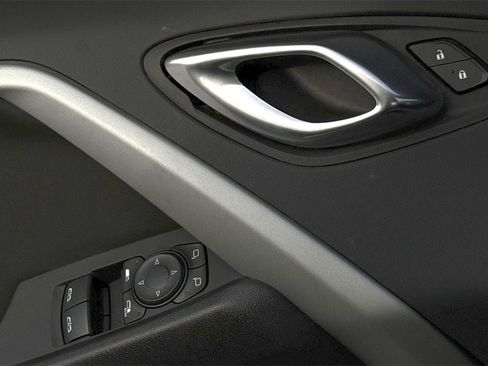 Used 2023 Chevrolet Camaro LT w/ Technology Package image 23