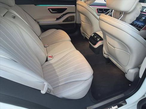 Certified 2023 Mercedes-Benz S 500 4MATIC image 21
