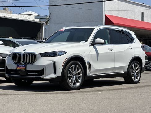 Used 2025 BMW X5 xDrive50e AWD/4WD image 8