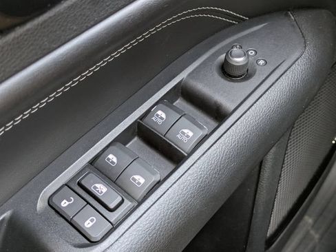 Certified 2022 Jeep Compass Latitude FWD image 15