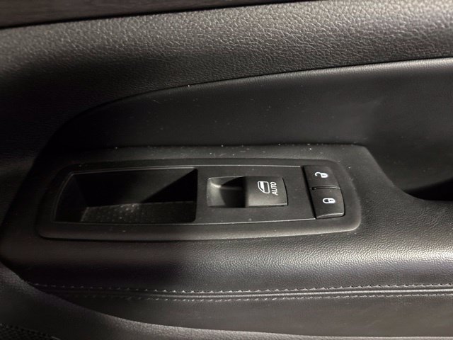 Used 2016 Jeep Grand Cherokee Laredo w/ Quick Order Package 23E AWD/4WD image 22