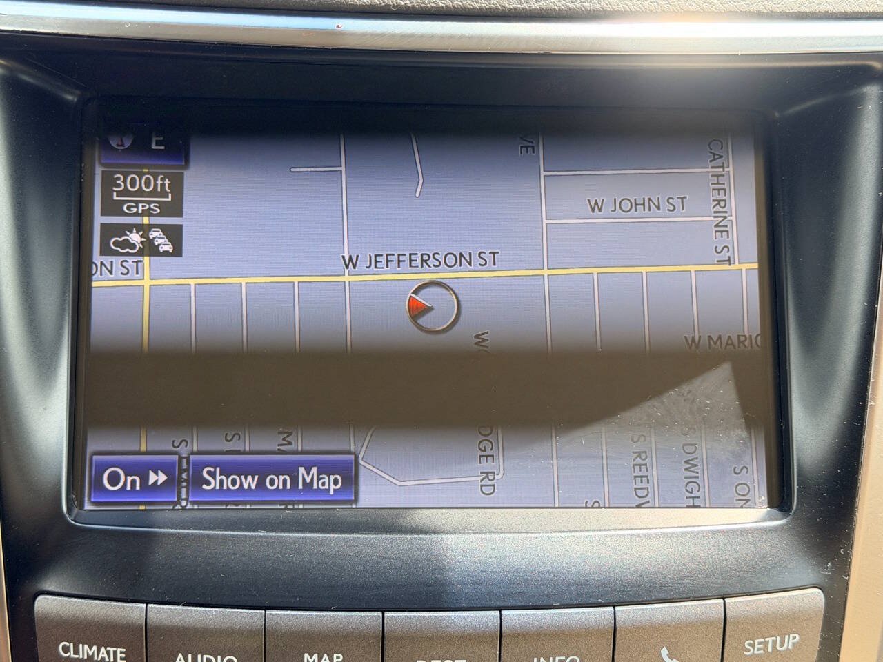 Used 2013 Lexus LX 570 4WD w/ Luxury Pkg image 52