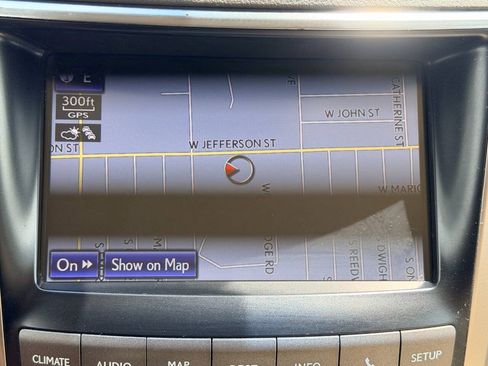 Used 2013 Lexus LX 570 4WD w/ Luxury Pkg image 52