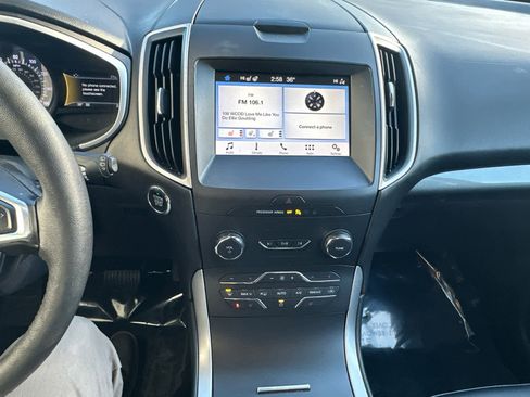 Used 2019 Ford Edge SEL w/ Equipment Group 201A image 17