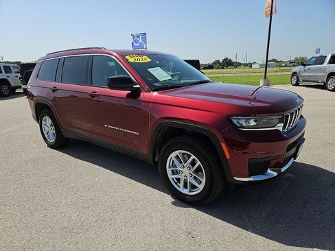 Used 2025 Jeep Grand Cherokee L Laredo AWD/4WD image 10