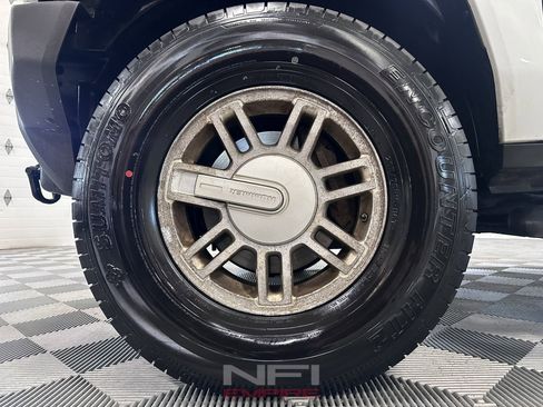 Used 2006 HUMMER H3 image 12
