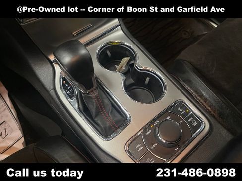 Used 2020 Jeep Grand Cherokee Trailhawk AWD/4WD image 24