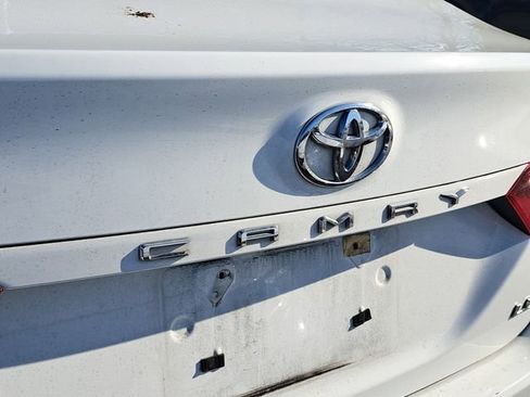 Used 2023 Toyota Camry LE image 4