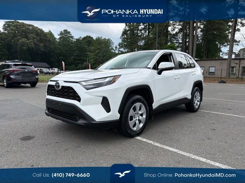 Used 2024 Toyota RAV4 LE AWD/4WD image 1