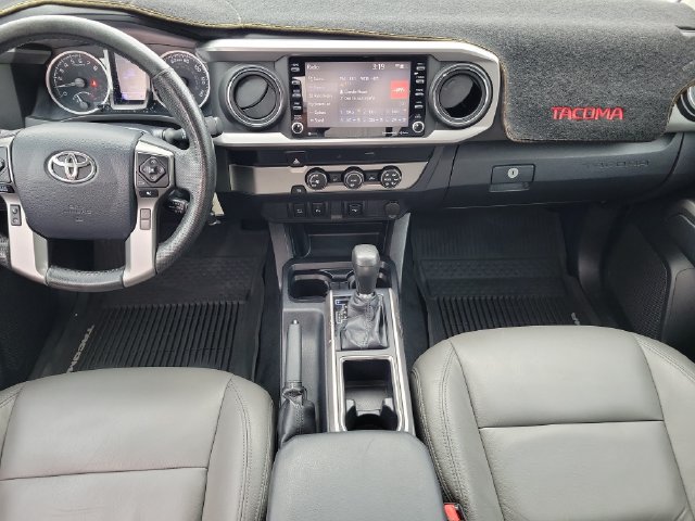 Used 2020 Toyota Tacoma SR5 RWD image 12