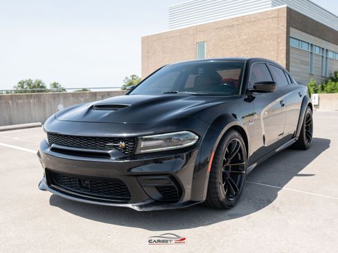 Used 2020 Dodge Charger Scat Pack RWD image 3