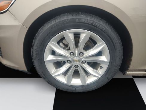 Used 2024 Chevrolet Malibu LT image 14