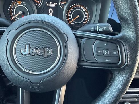 Used 2024 Jeep Wrangler Sport image 17