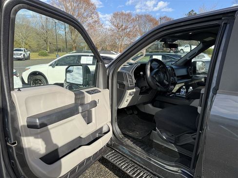 Used 2018 Ford F150 XL w/ Equipment Group 101A Mid image 10