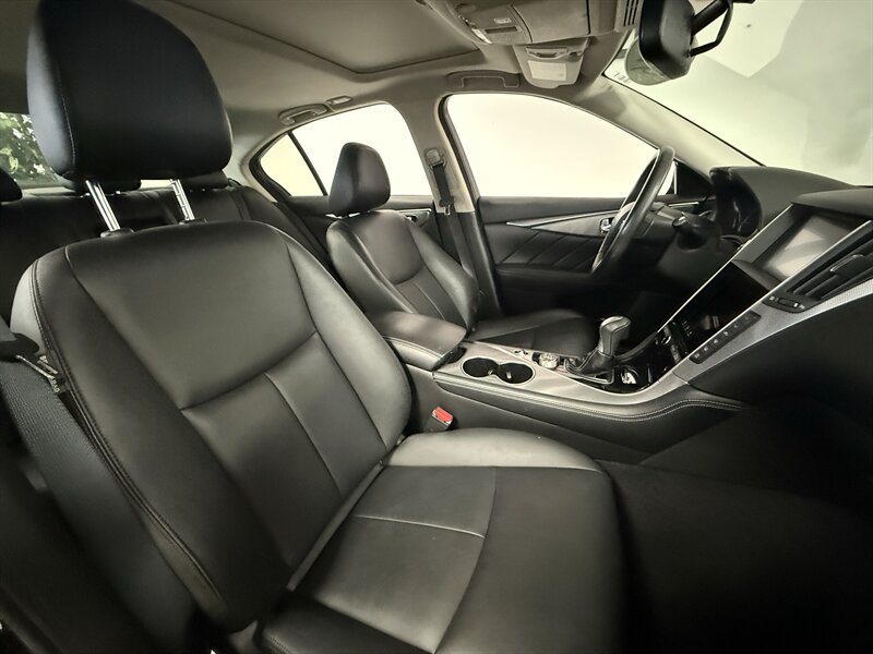 Used 2016 INFINITI Q50 Premium w/ 2.0T Premium Plus Package RWD image 22