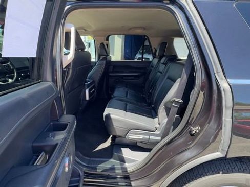 Certified 2024 Ford Expedition XLT AWD/4WD image 16