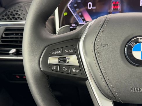 Used 2026 BMW X5 xDrive40i w/ Climate Comfort Package image 18