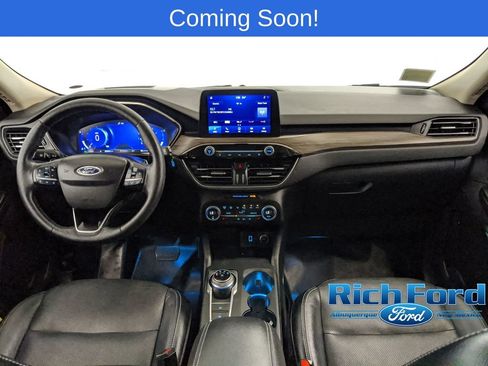 Used 2020 Ford Escape Titanium w/ Titanium Premium Package 2.0 AWD/4WD image 7