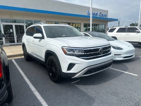 Used 2021 Volkswagen Atlas SEL FWD image 2