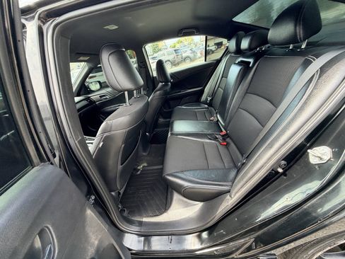 Used 2017 Honda Accord Sport image 23