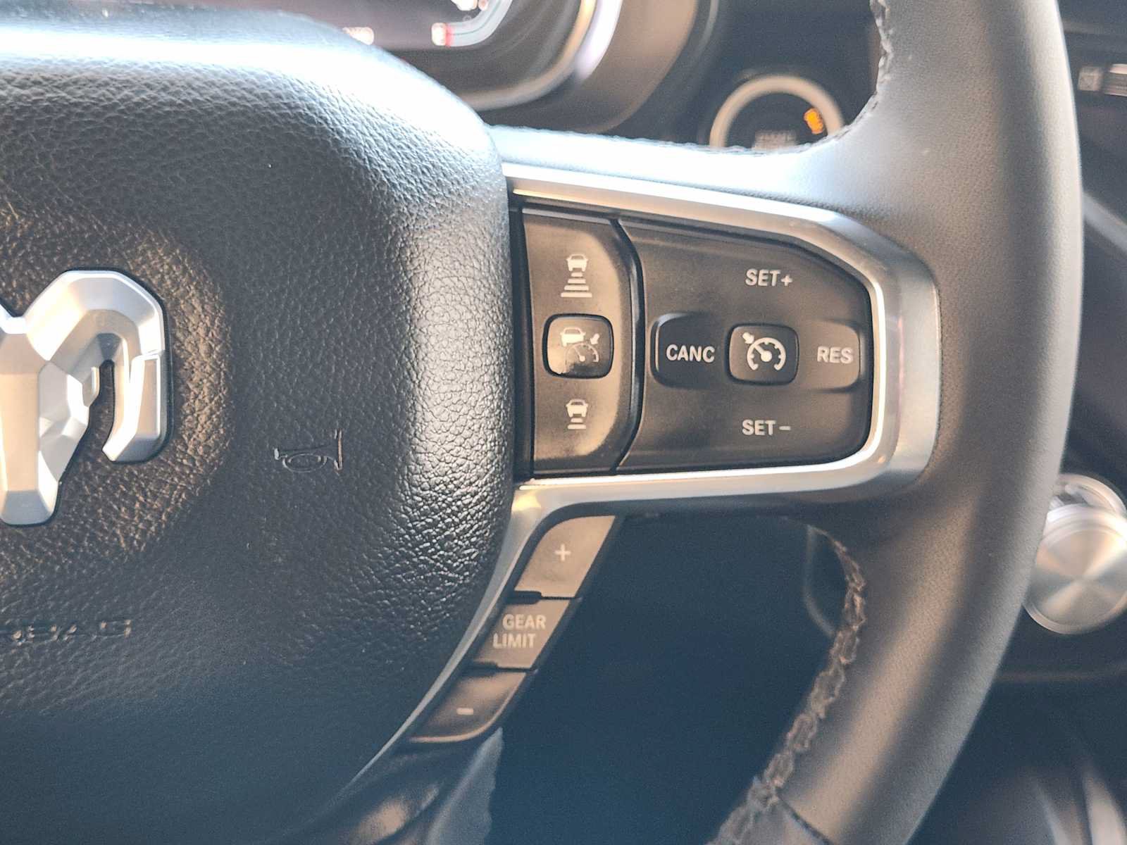 Used 2025 RAM 1500 Laramie w/ Night Edition AWD/4WD image 32