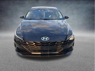 Used 2023 Hyundai Elantra SEL FWD video 2