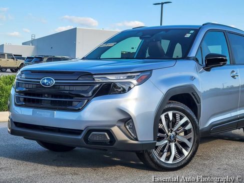 Used 2026 Subaru Forester Touring AWD/4WD image 2