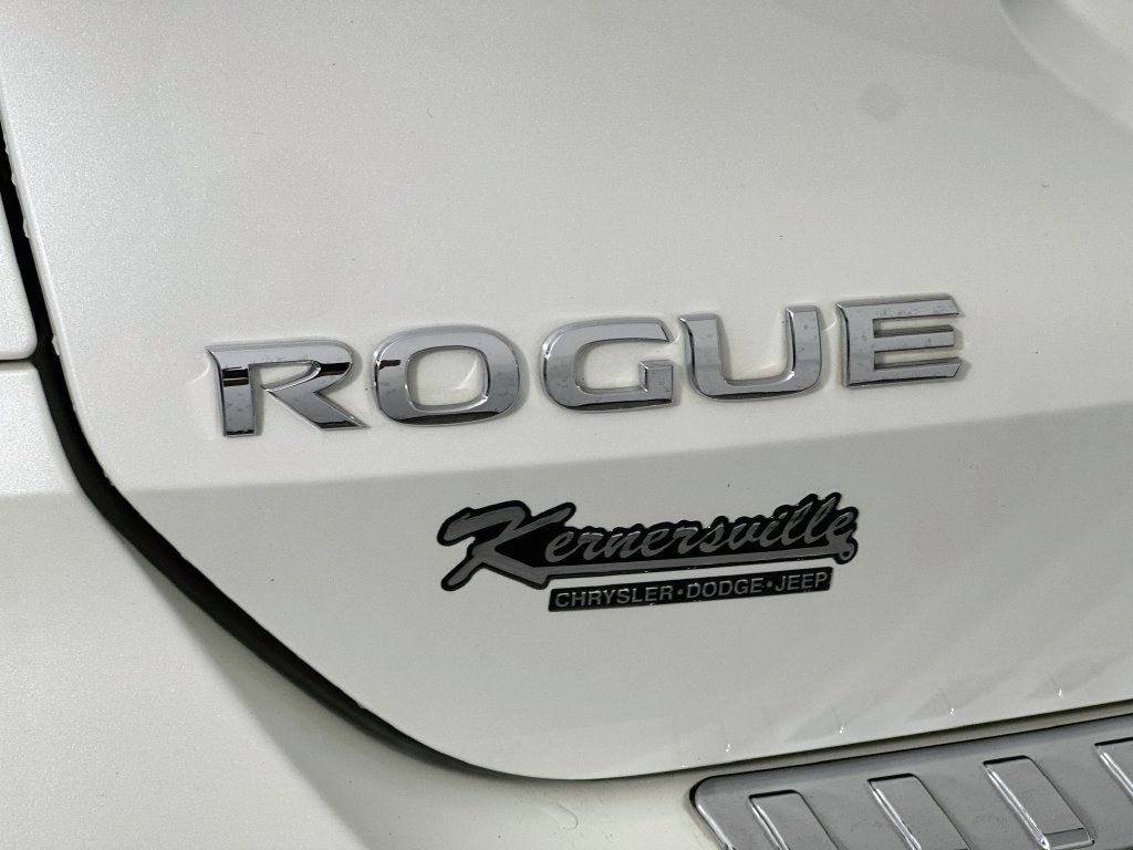 Used 2020 Nissan Rogue SL w/ Premium Package FWD image 29