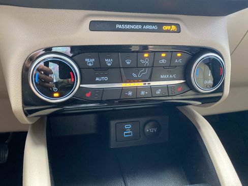 Used 2022 Ford Escape SEL FWD image 23