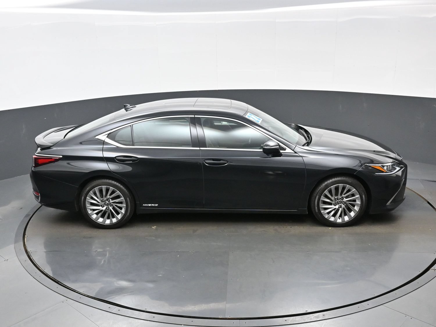 Used 2022 Lexus ES 300h w/ Luxury Package FWD image 45