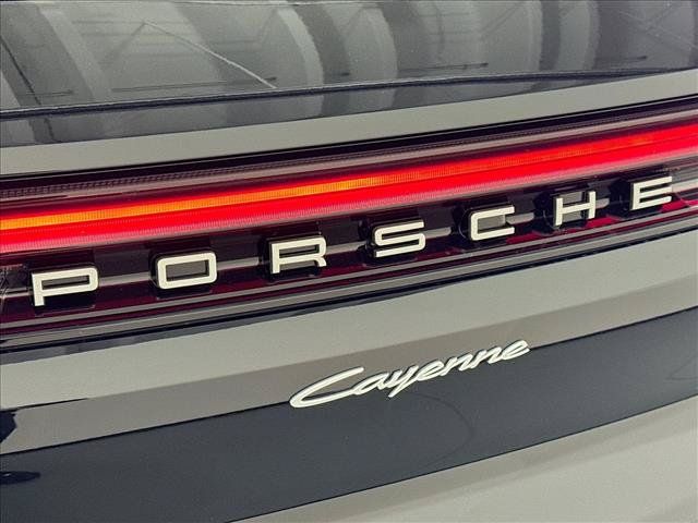 Certified 2026 Porsche Cayenne AWD/4WD image 25