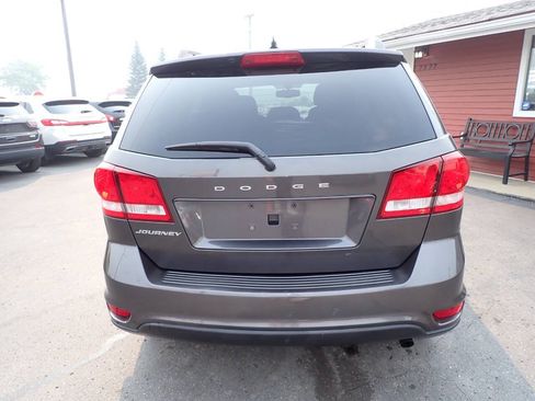 Used 2016 Dodge Journey SXT w/ Blacktop Package FWD image 5