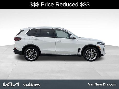 Used 2025 BMW X5 xDrive50e AWD/4WD image 30