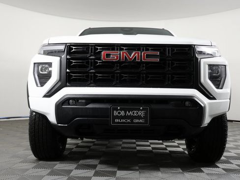 New 2025 GMC Canyon Elevation w/ Convenience Package image 2