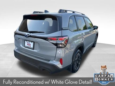 Certified 2025 Subaru Forester Premium AWD/4WD image 8