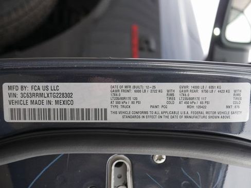 New 2026 RAM 3500 Laramie AWD/4WD image 31