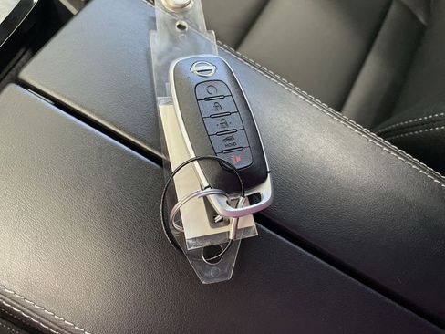 Certified 2024 Nissan Rogue SL w/ SL Premium Package image 32