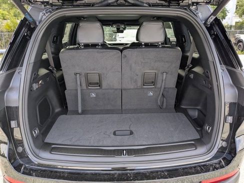 New 2026 Jeep Grand Cherokee L Limited w/ Limited Altitude Package AWD/4WD image 12
