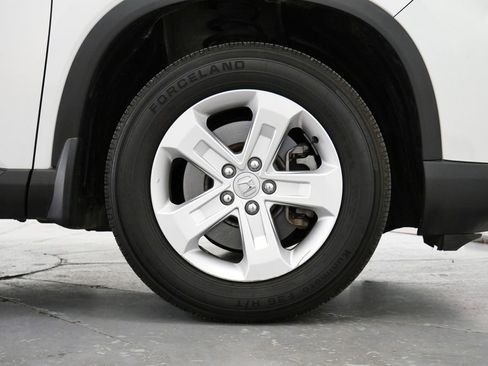 Used 2023 Honda Pilot LX image 34