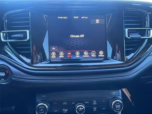 Used 2021 Dodge Durango SXT image 26