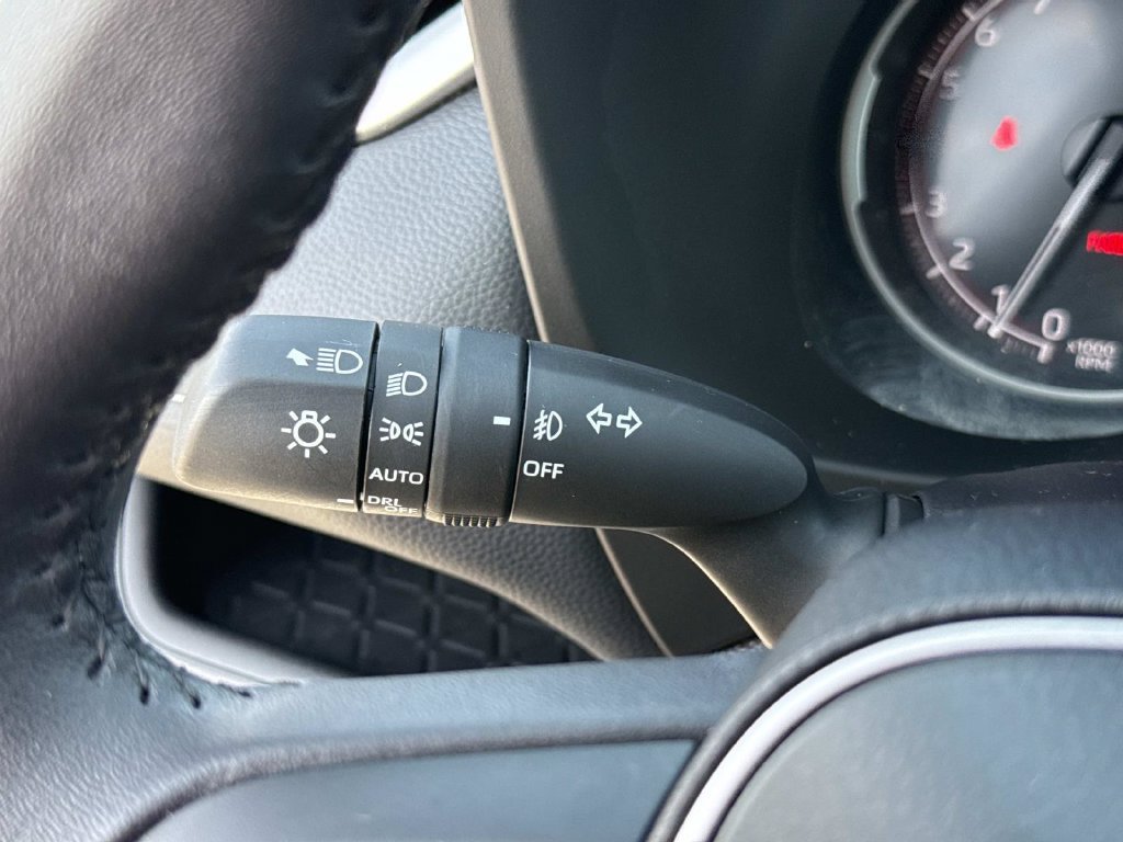 Used 2025 Toyota RAV4 XLE Premium FWD image 40