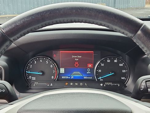 Used 2021 Ford Explorer Limited w/ Equipment Group 301A AWD/4WD image 13