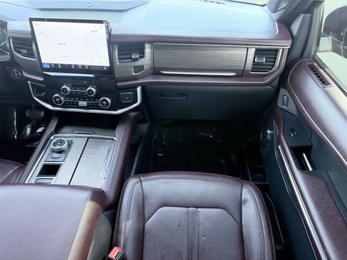 Used 2023 Ford Expedition Max Limited image 60