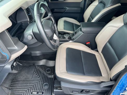 Used 2024 Ford Bronco Wildtrak AWD/4WD image 9