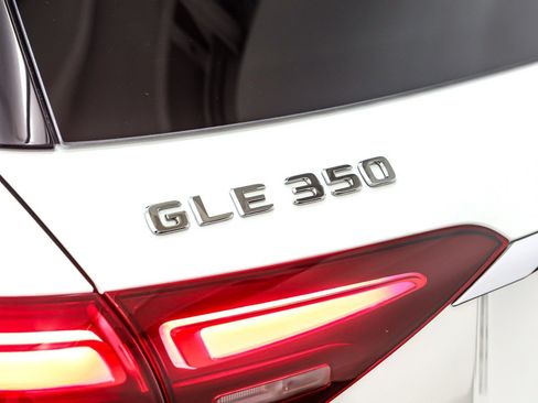 Certified 2025 Mercedes-Benz GLE 350 4MATIC image 10